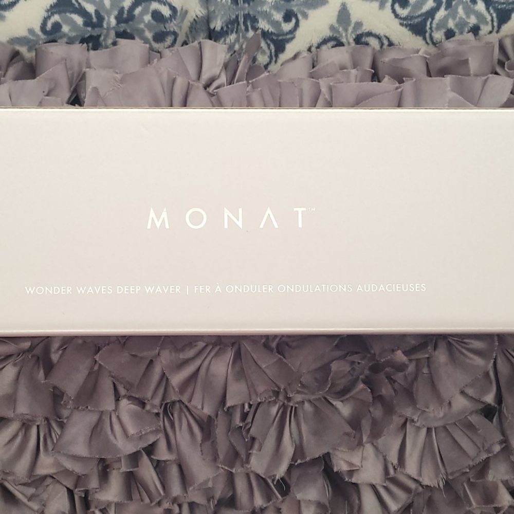 Monat Wave wond